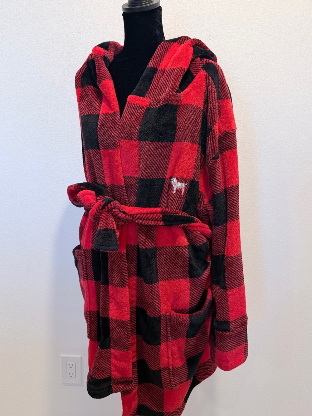 PINK Victoria's Secret Red & Black Buffalo Plaid Fleece Hooded Robe